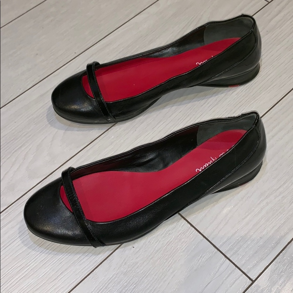 Cole Haan black leather flats with Nikeair sole